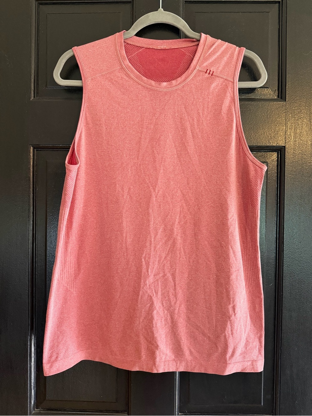 Lululemon muscle tank